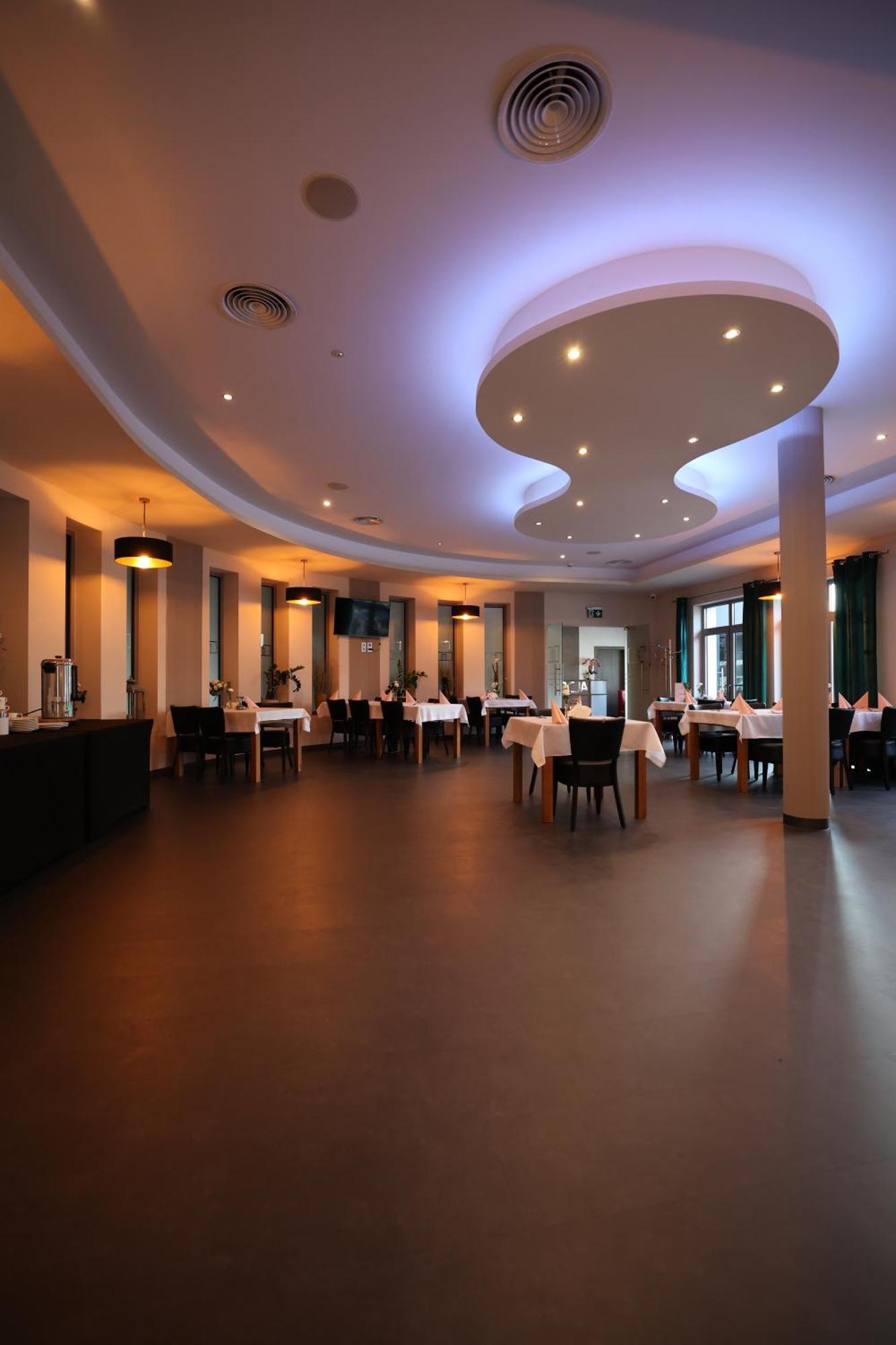 Nova Stodola Hotel Klomnice Luaran gambar